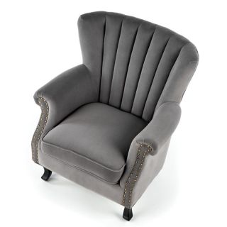 TITAN (17)